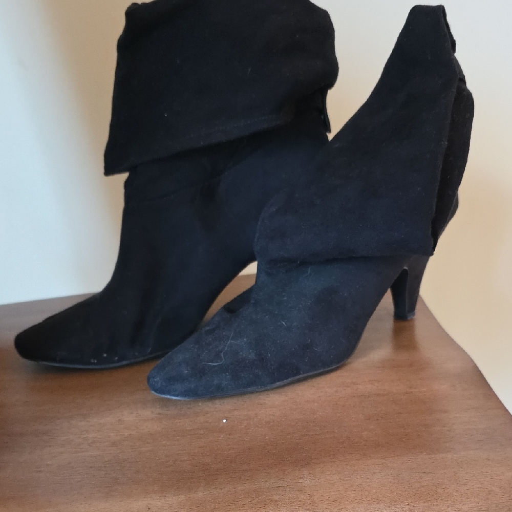 Elegant Black Women's Boots